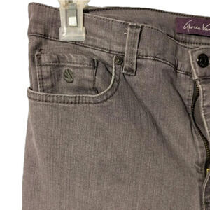Size 12 Amanda from Gloria vandersillo use but in excellent condition